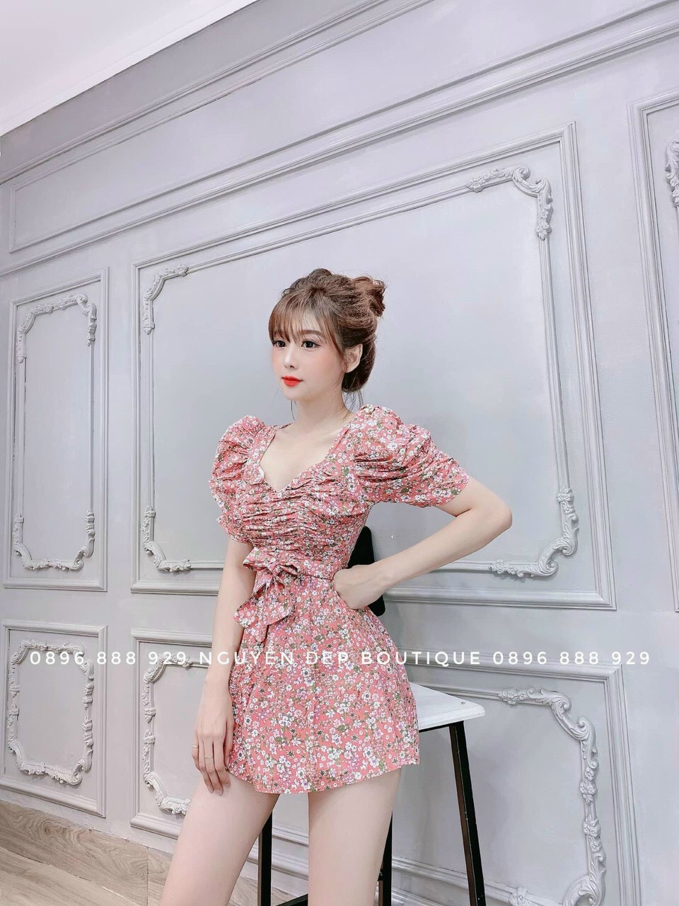 Đầm lụa hoa nhún ngực tay phồng buộc eo