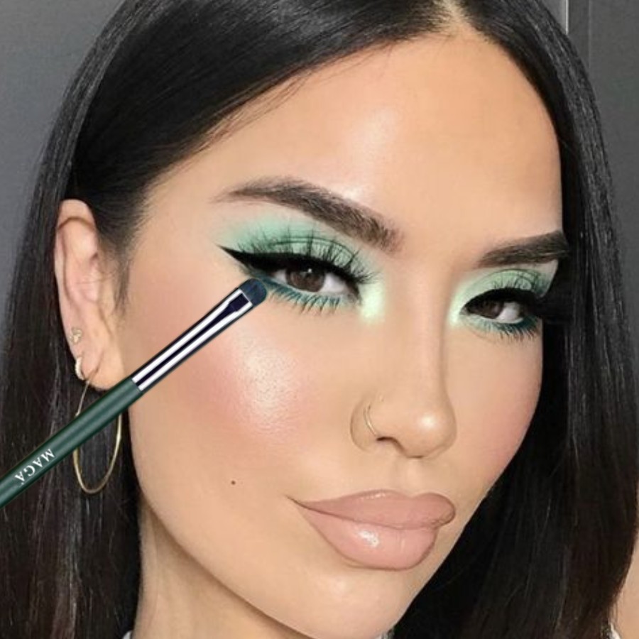 Cọ Viền Mí Mắt MAGA Smudge Pro Brush
