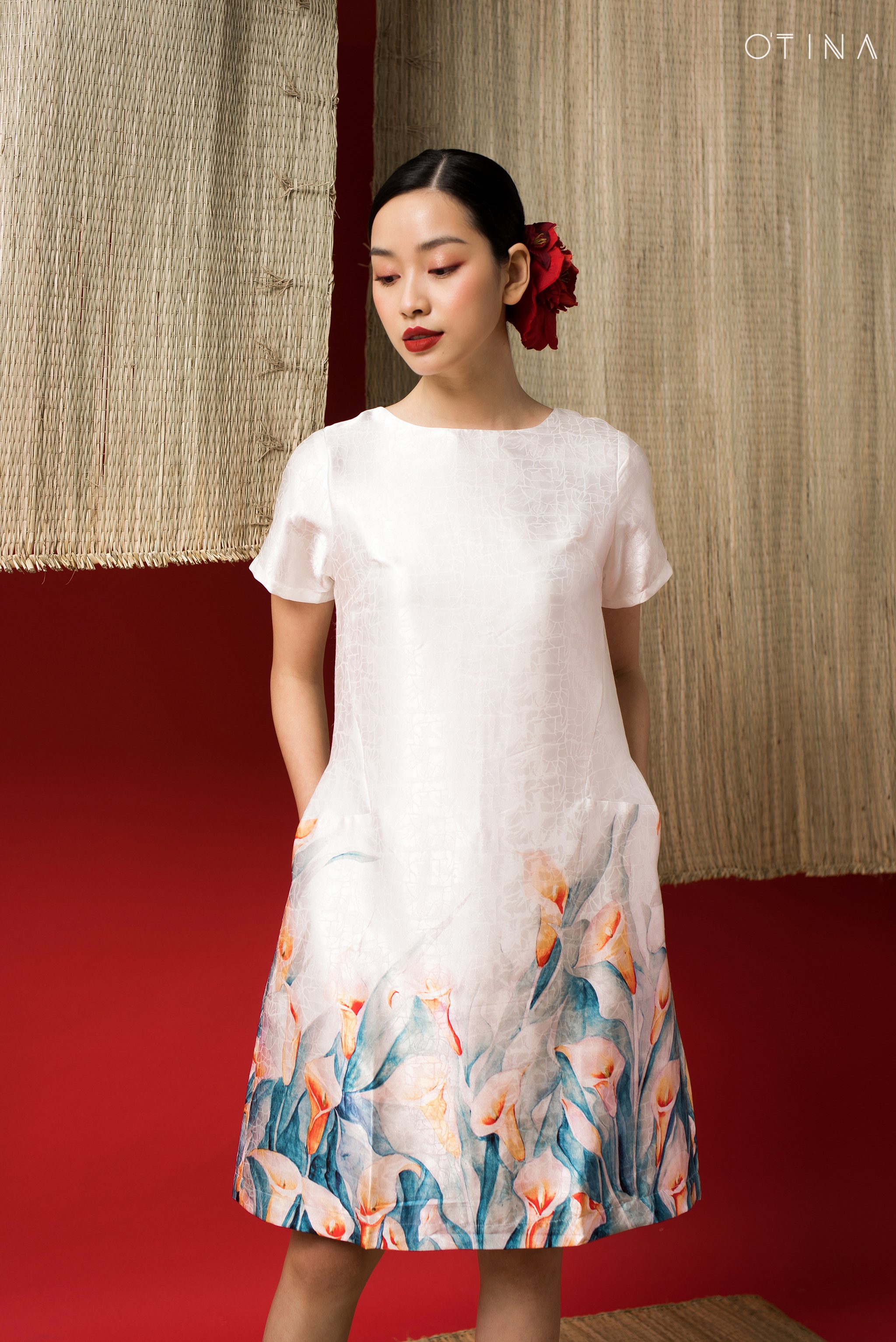 Đầm huệ tây trắng