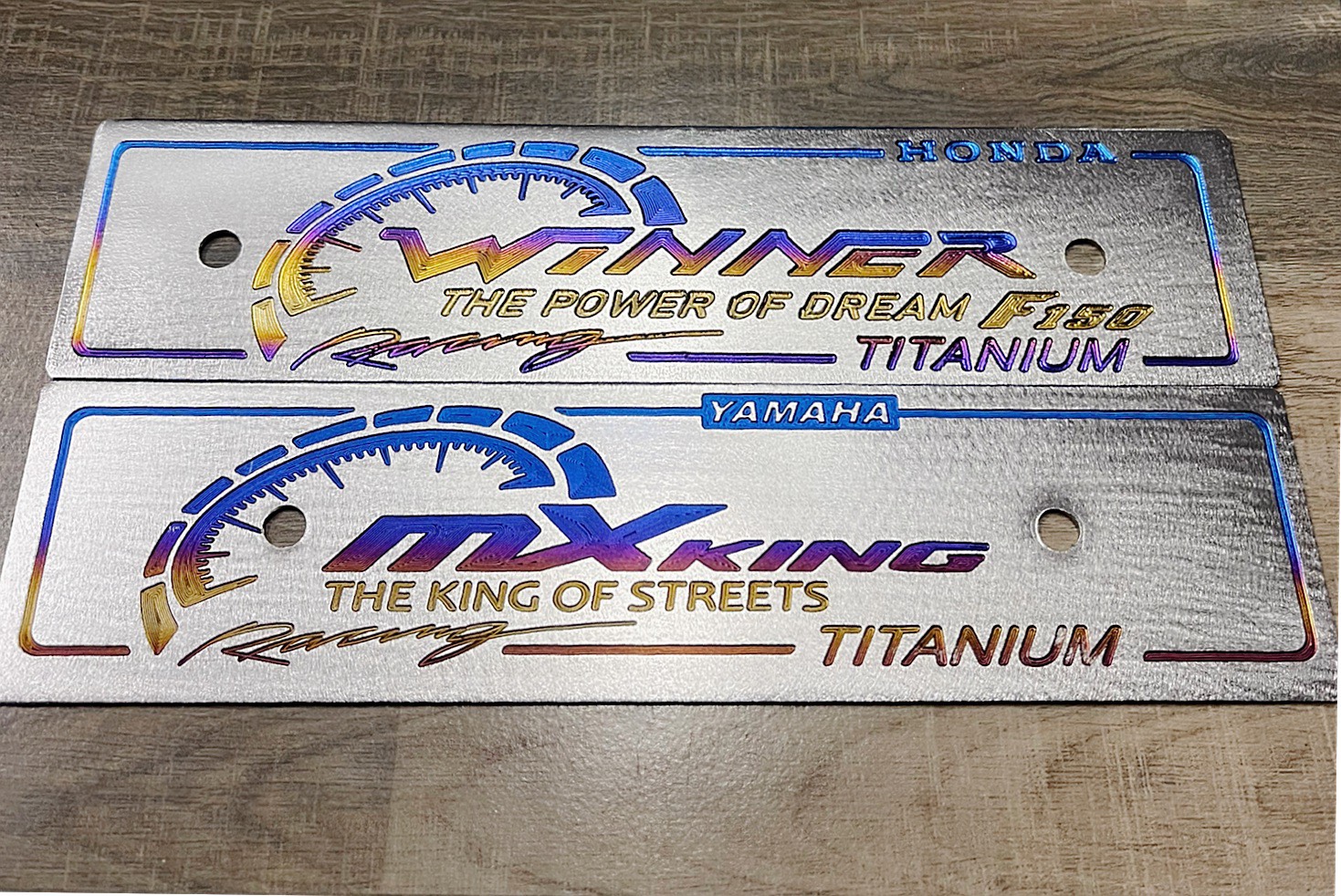 Bảng Tên 3D - Titan Vario, Sonic, Raider.. (không kèm ốc và pat)