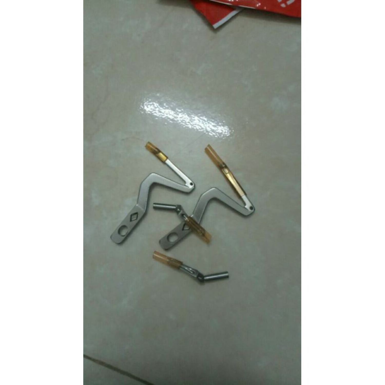Bộ Móc Trên,Dưới Máy Vắt Sổ Siruba.