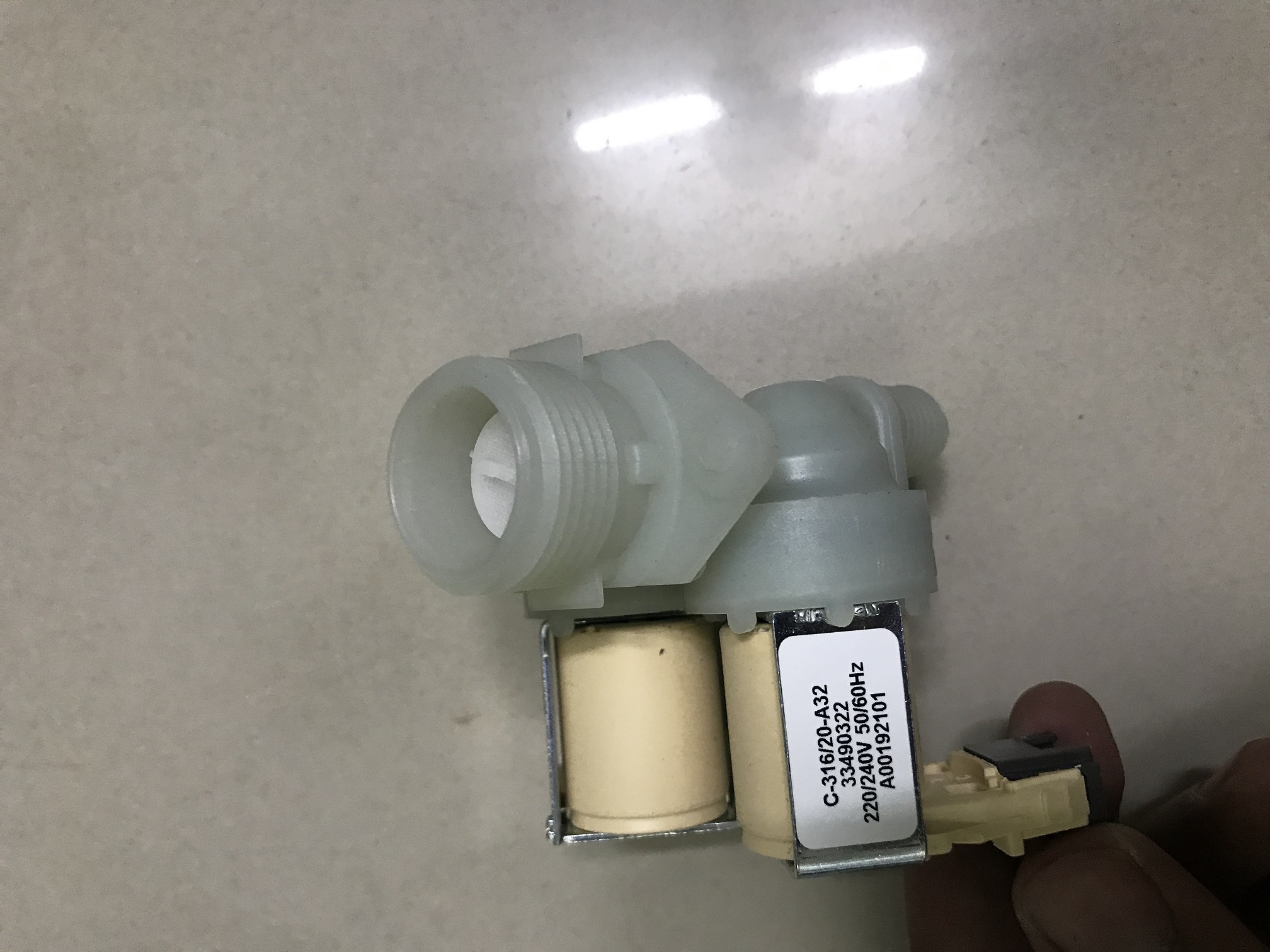 [HCM]van cấp nước máy giặt đôi Electrolux (loại tốt)