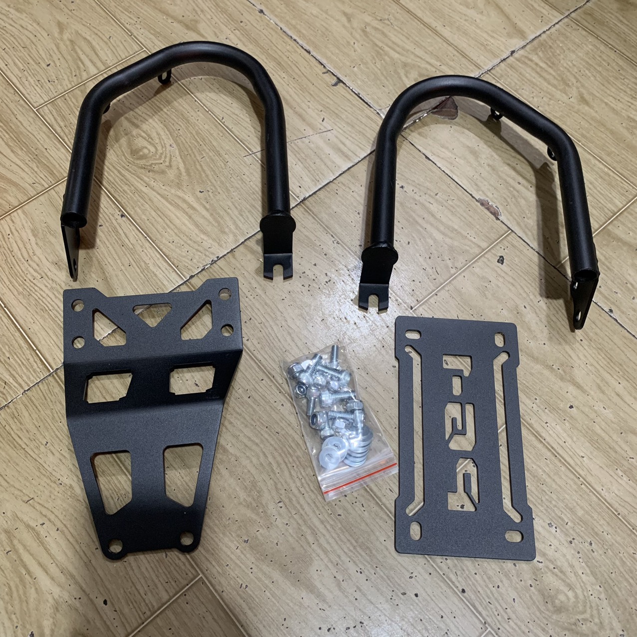 Bảo vệ lốc máy xe PG1 yamaha ( chất liệu sắt sơn đen )