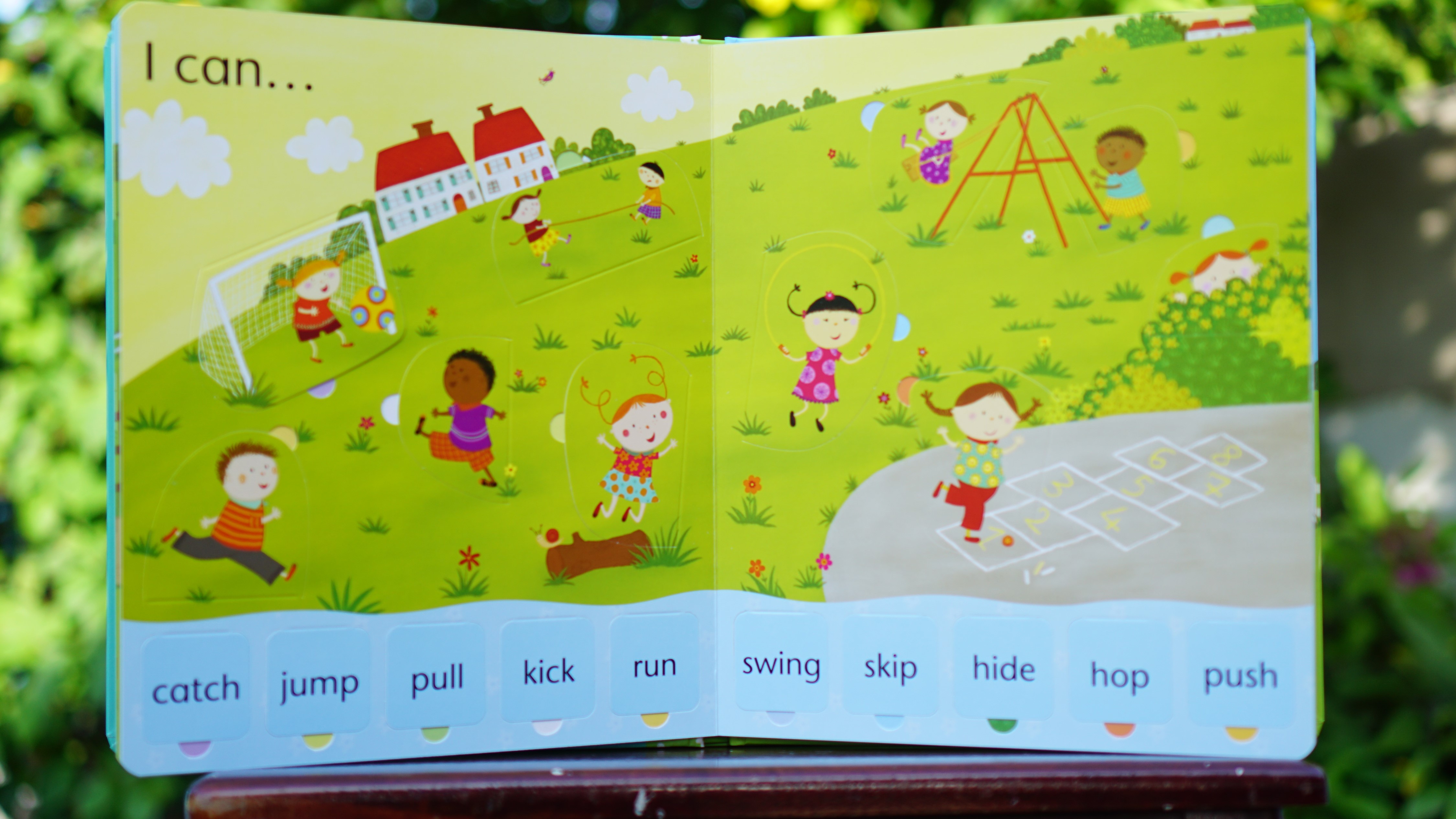 Sách Lift-the-Flap Word Book