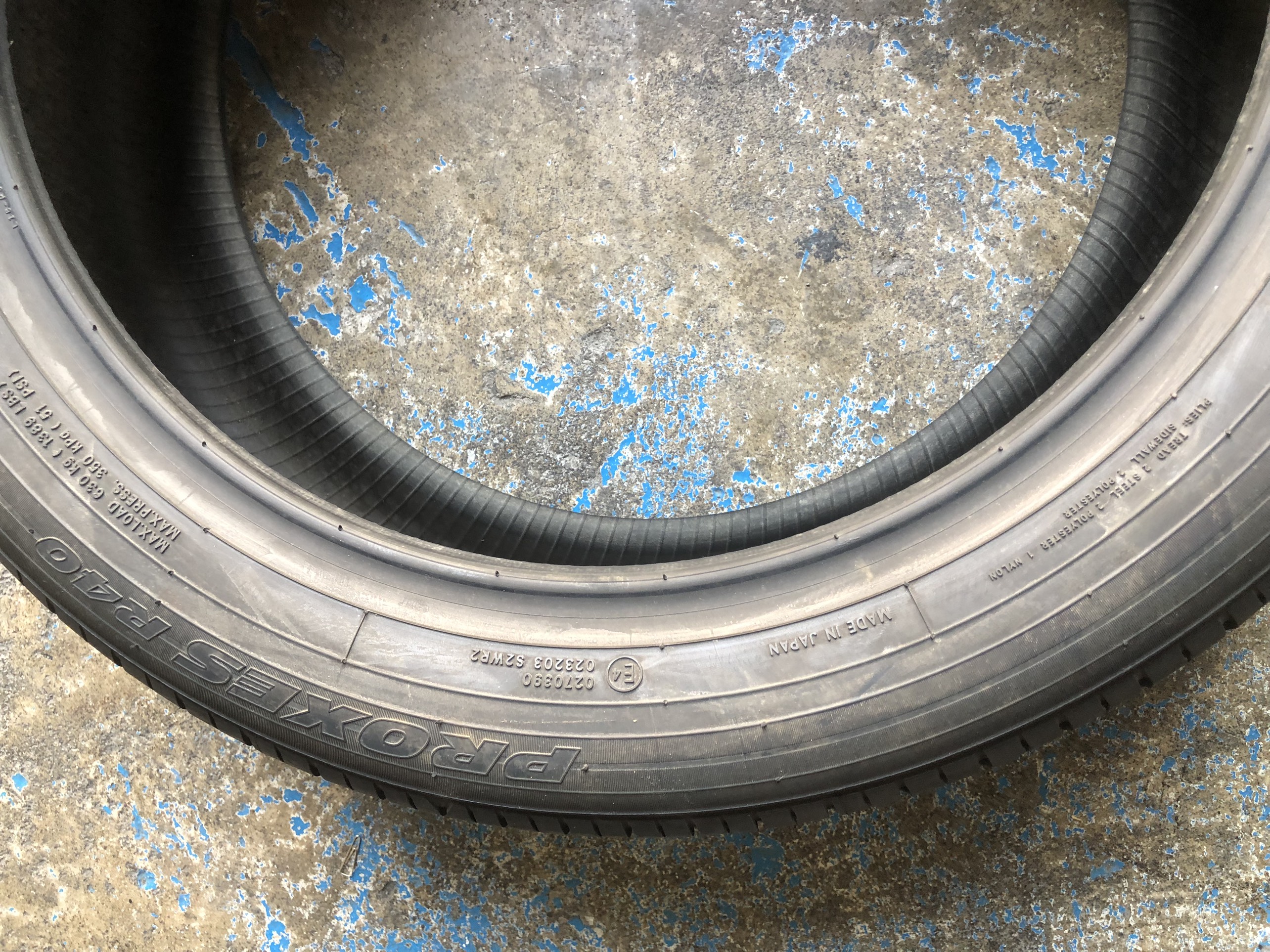 Lốp Toyo 215/50R18 Proxes R40 Nhật Date 2017