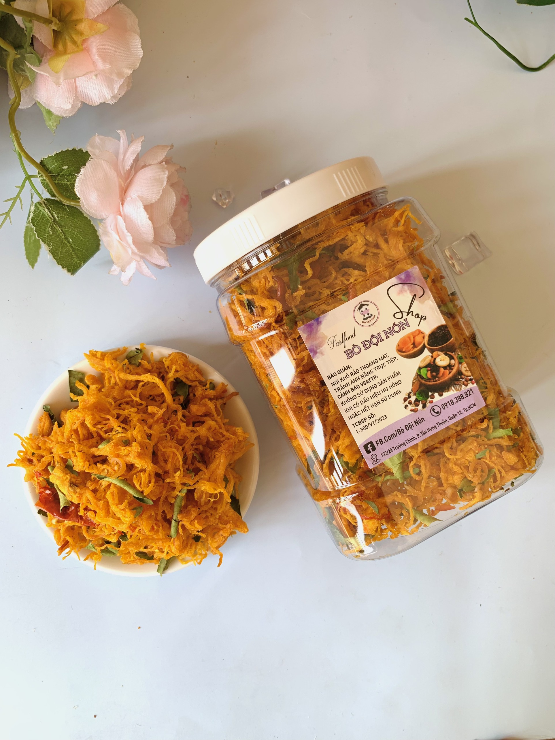 Khô Gà Lá Chanh 1kg (Đóng 2 hũ) Bò Đội Nón