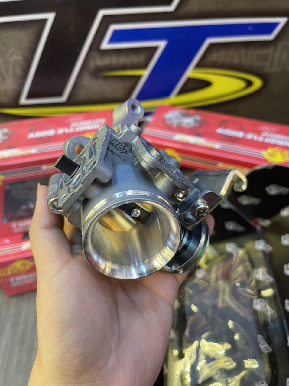 Họng xăng độ Redleo winner - RL xe Winner