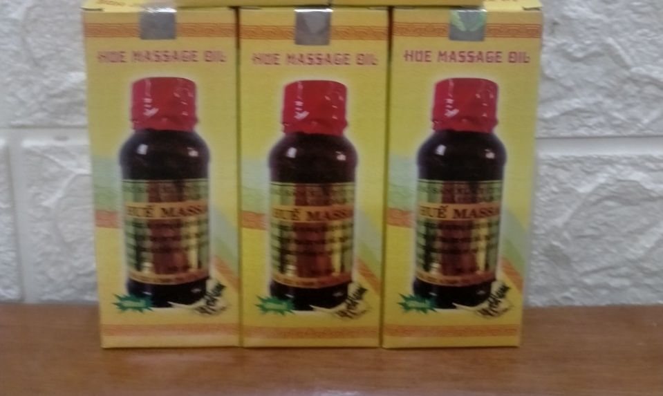 5 Dầu xoa bóp Huế hiệu Cung Đình Vỹ Dạ ( chính hãng 5 chai x 60m loại đặc biêt )