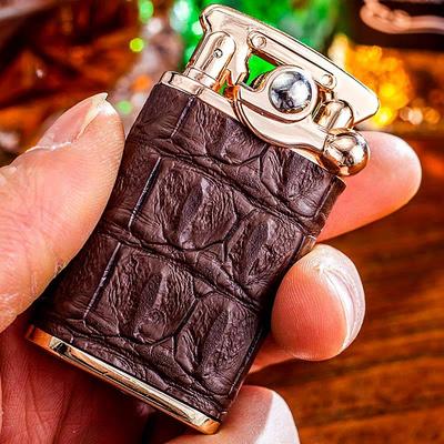 Hộp Quẹt Bật Lửa Xăng Đá Chief CF-018A Bọc Da - Đánh Lửa Tự Động - Hộp Quẹt Giữ Lửa Cực Tốt (KHÔNG CHỨA XĂNG GAS)