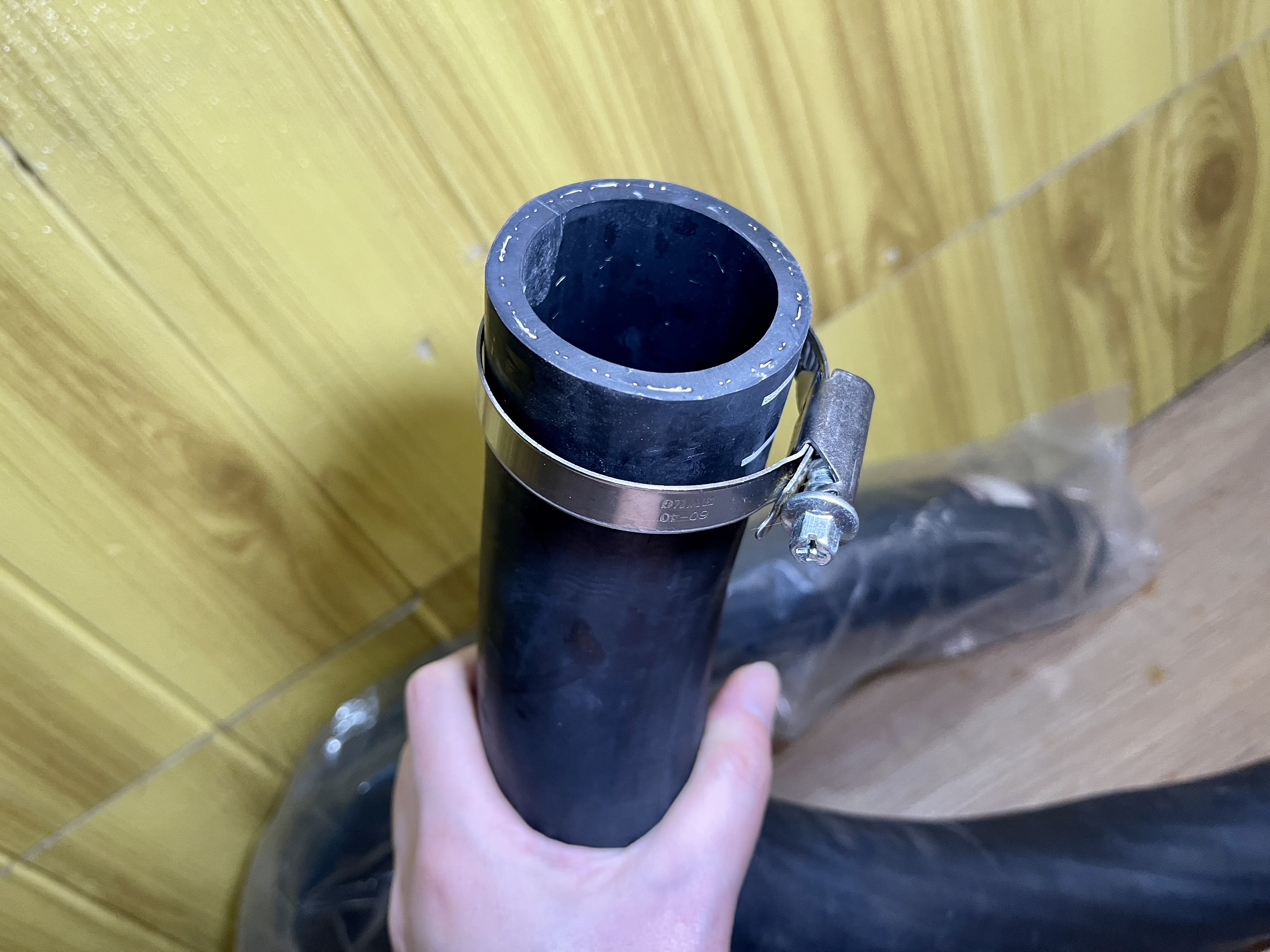 ỐNG TURBO FORD TRANSIT