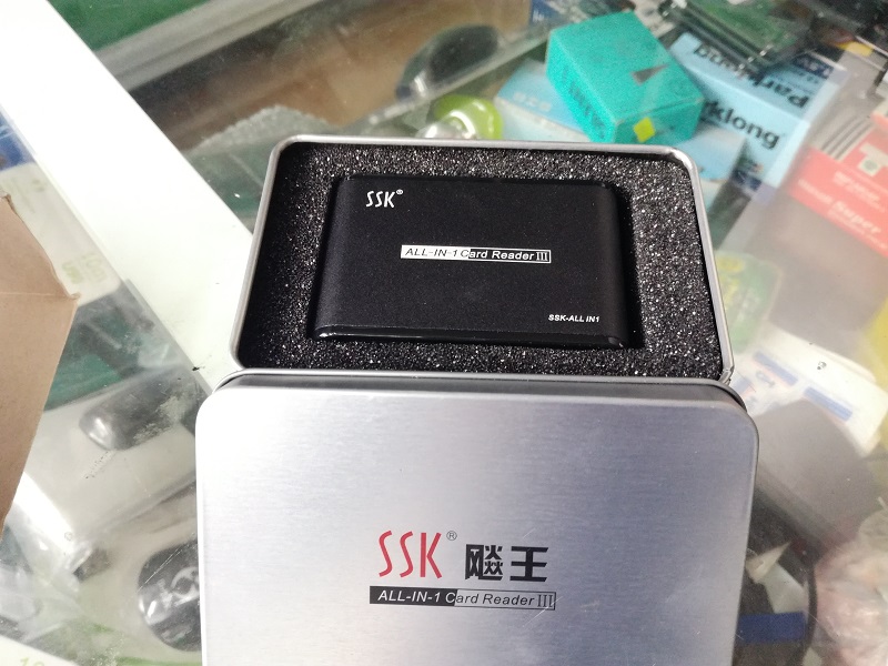 Đầu đọc thẻ nhớ đa năng Xịn SSK (vỏ hộp sắt)