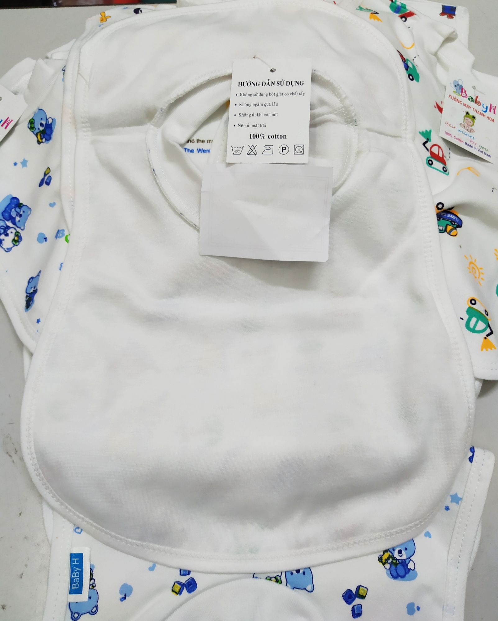 Yếm chui đầu 2lớp cotton cho bé