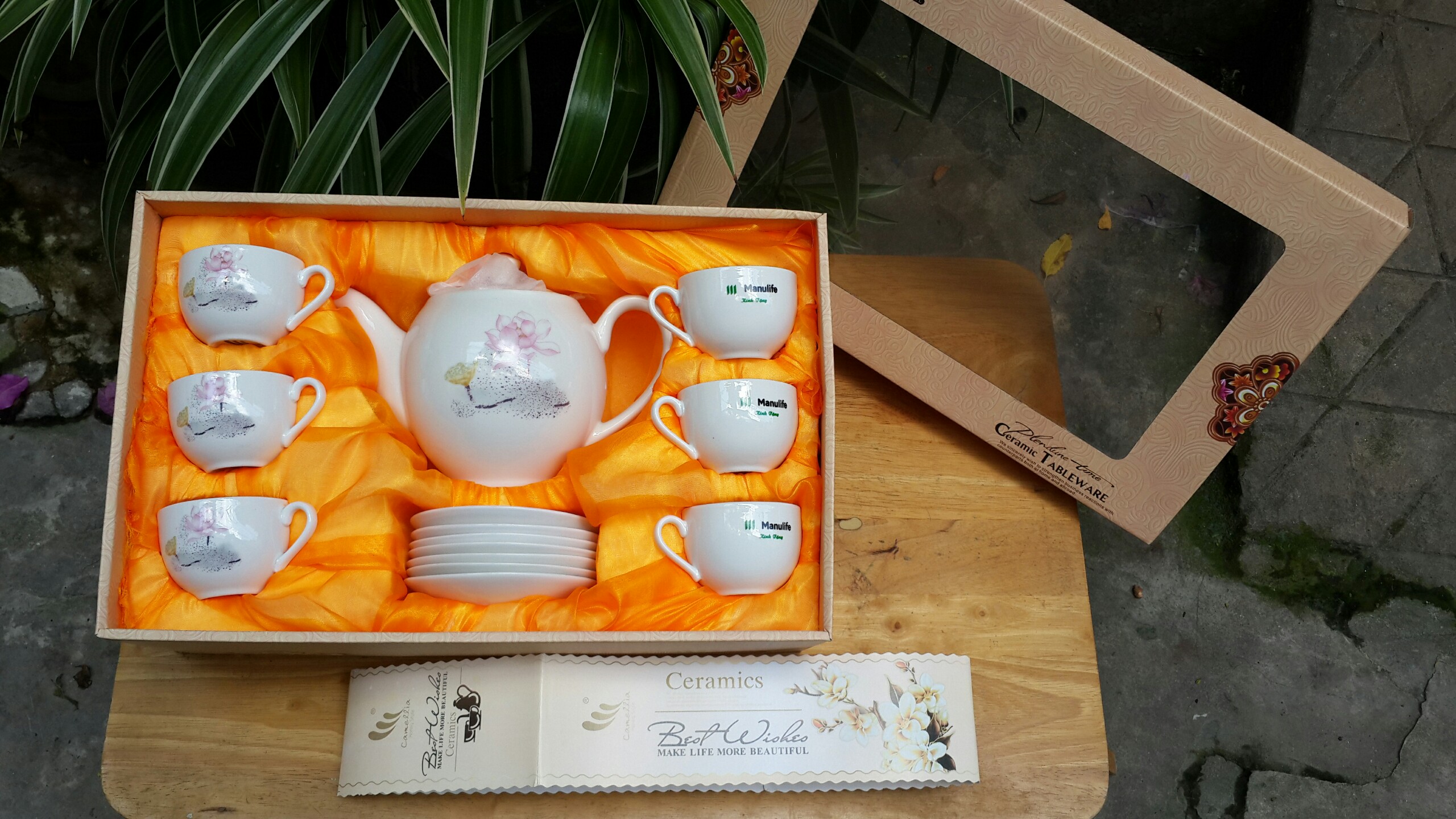 Bộ ấm trà quà tặng Manulife