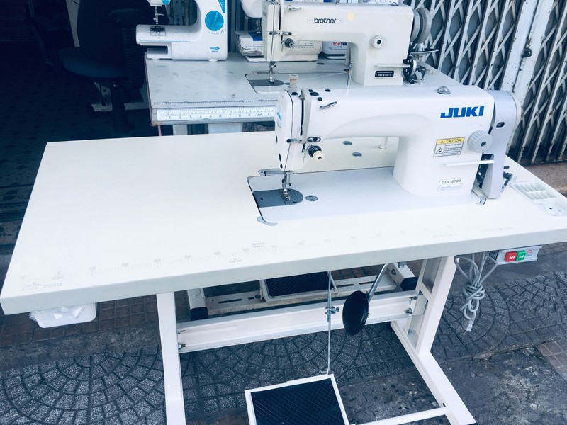 MÁY MAY CÔNG NGHIỆP 1 KIM JUKI 8700 (nguyên bộ như hình)