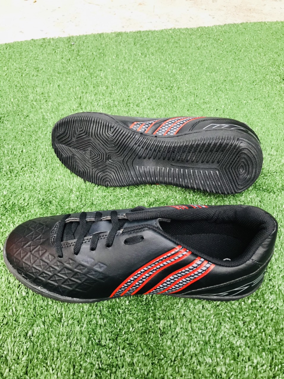 giày pan đá bóng futsal,cầu long,bóng chuyền,chạy bộ