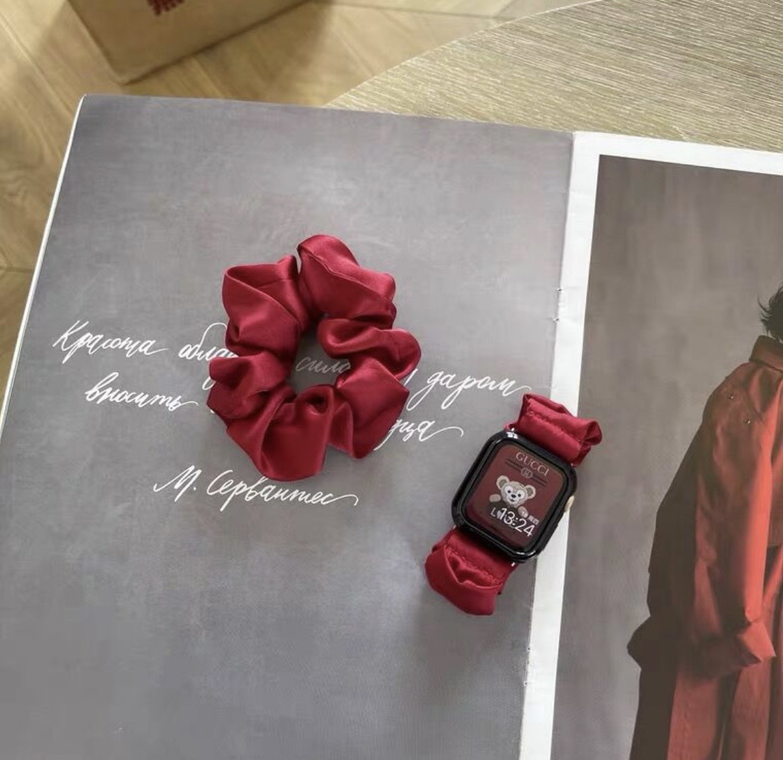 Combo Dây đồng hồ apple watch + Scrunchies lụa satin cao cấp màu đỏ đô