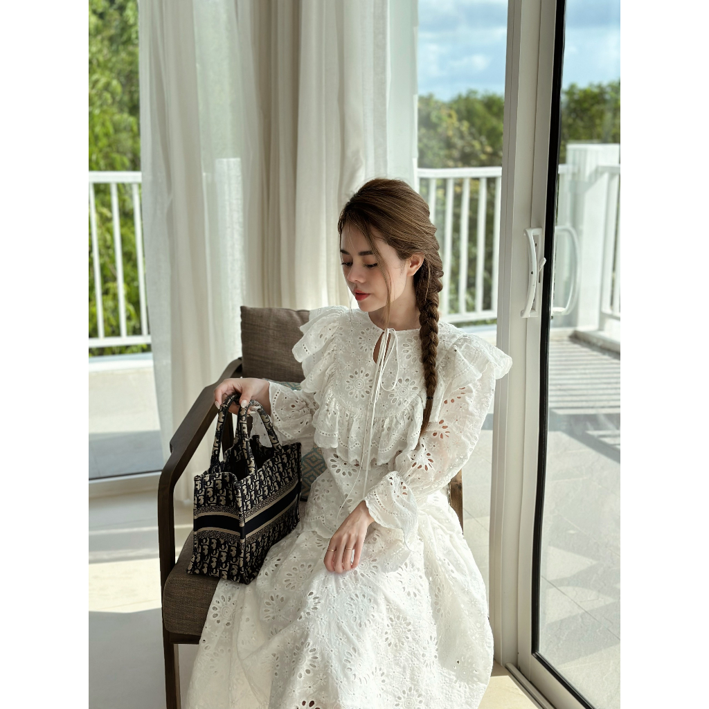 Set áo và chân váy Mercure