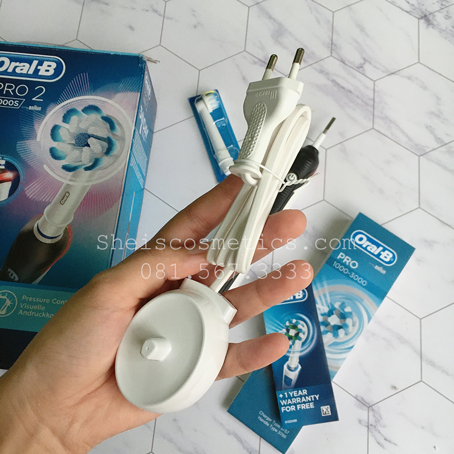 [SẴN] Bàn chải điện ORAL-B BRAUN PRO 2 2000 (Bill Pháp)