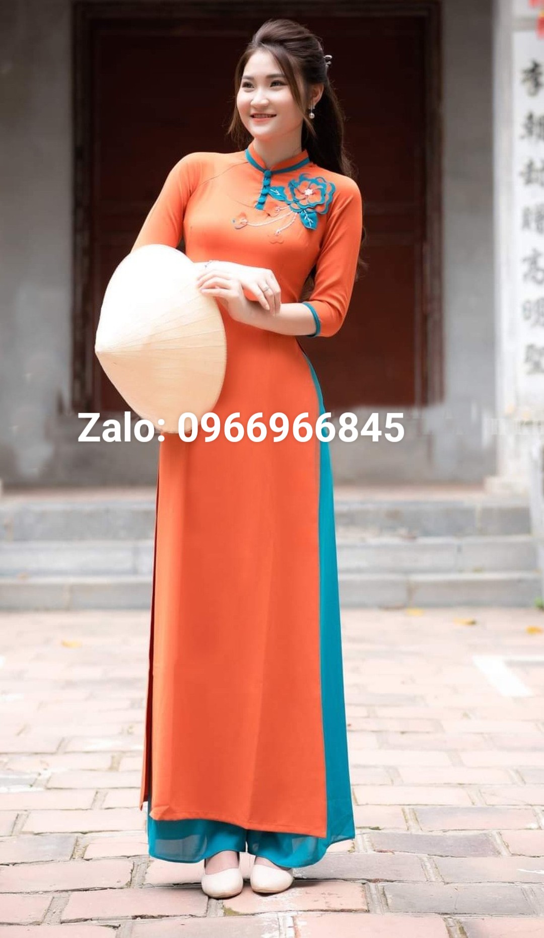 Áo dài lụa mỹ đính hoa trẻ trung - Áo Dài Đan Linh
