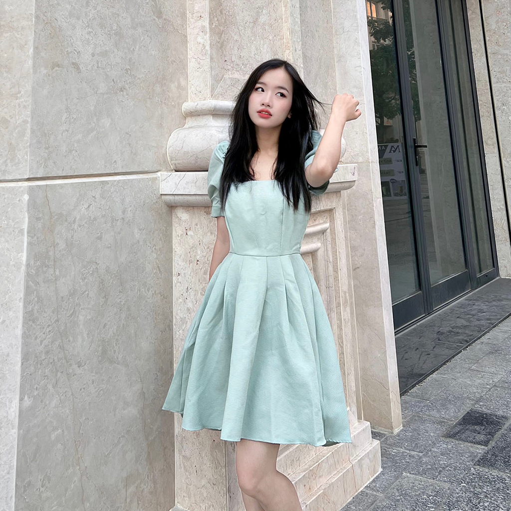 Đầm xoè dự tiệc tay phồng Moolys MD008