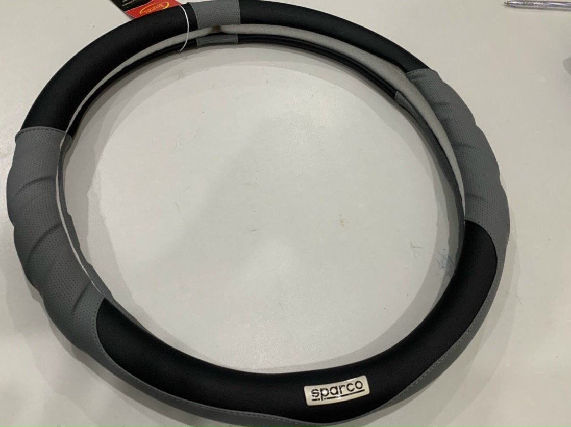 Bọc vô lăng size 38 kiểu dáng thể thao dùng cho xe con 4-7 chổ, xe tải 1T:Towner, Suzuki:Truck&pro,dongben870kg,tera100,K01,SRM,Tata