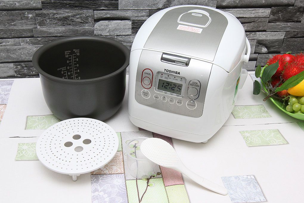 Nồi Cơm Điện Toshiba RC-18NMF  TRẮNG