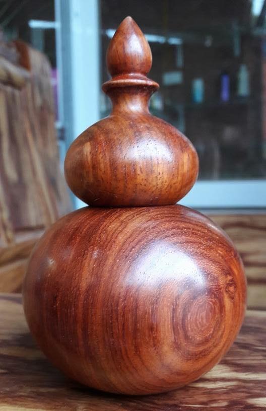 Lọ đựng tăm gỗ hương hình hồ lô