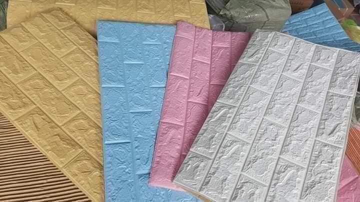 10 tấm xốp dán tường kích thước 70 x 77cm, chống ẩm, mốc