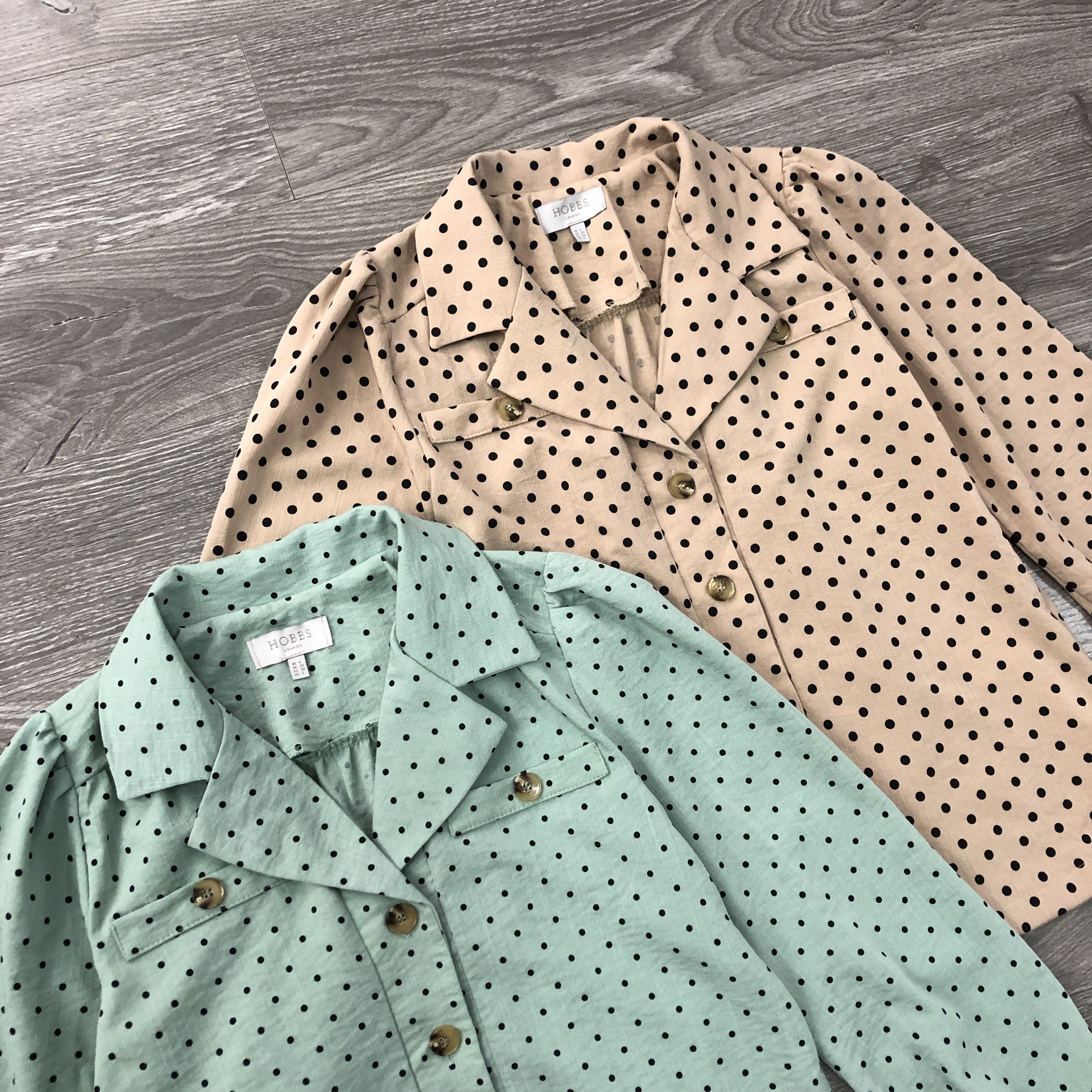 Áo smi H@BBS linen thun nút chấm bi