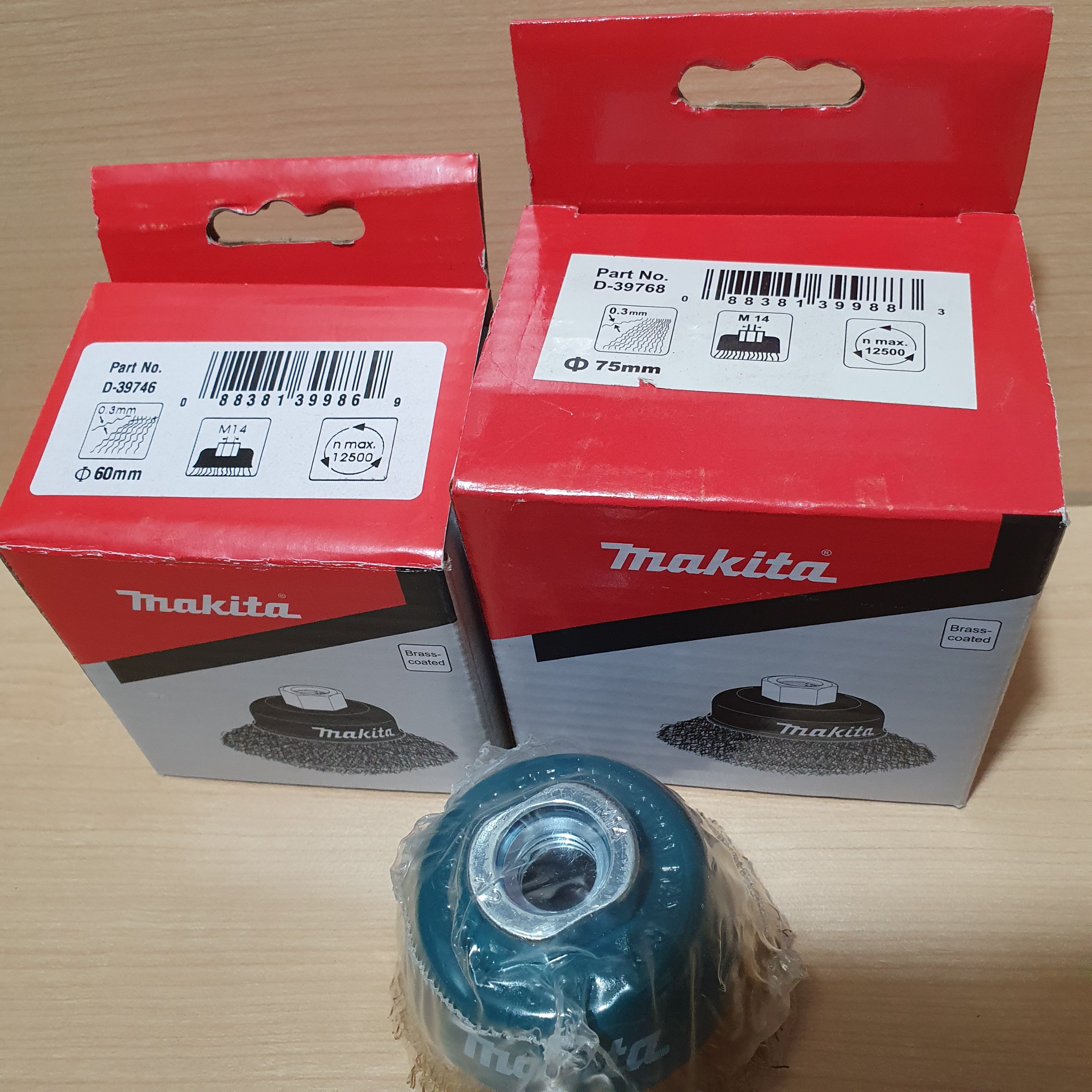 Chổi đánh gỉ dạng cốc 60mm,75mm Makita