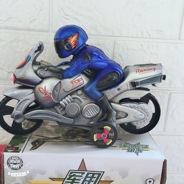 Mô hình đua xe moto giật dây
