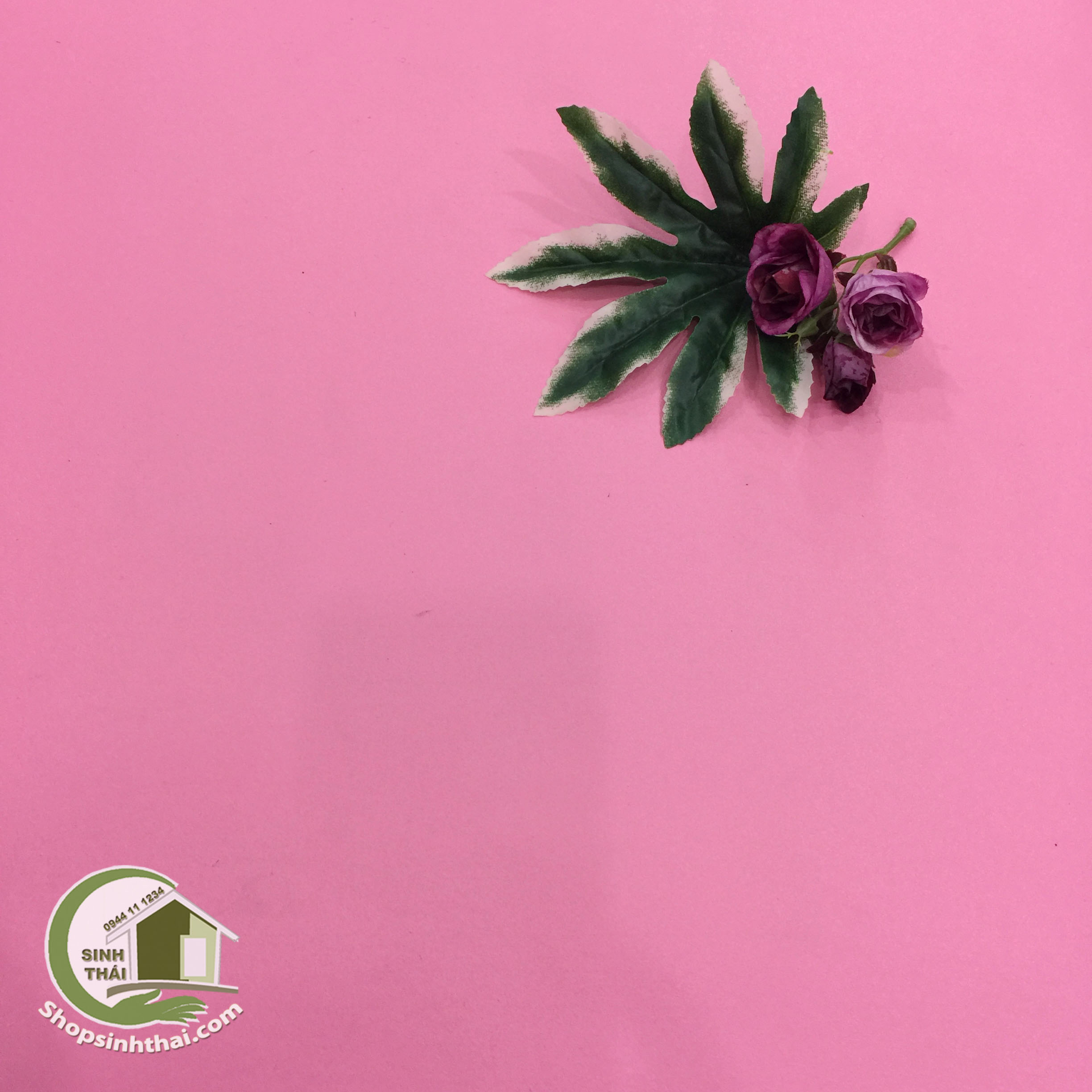 Phông nền giấy dán tường màu hồng nhám: 
Hãy trang trí ngôi nhà của bạn với phông nền giấy dán tường màu hồng nhám. Sản phẩm mang đến sự tươi trẻ, nữ tính và thịnh vượng cho không gian sống của bạn. Với kiểu dáng độc đáo và chất liệu cao cấp, phông nền giấy dán tường màu hồng nhám giúp tạo nên một không gian tràn đầy tiềm năng và đẹp mắt.