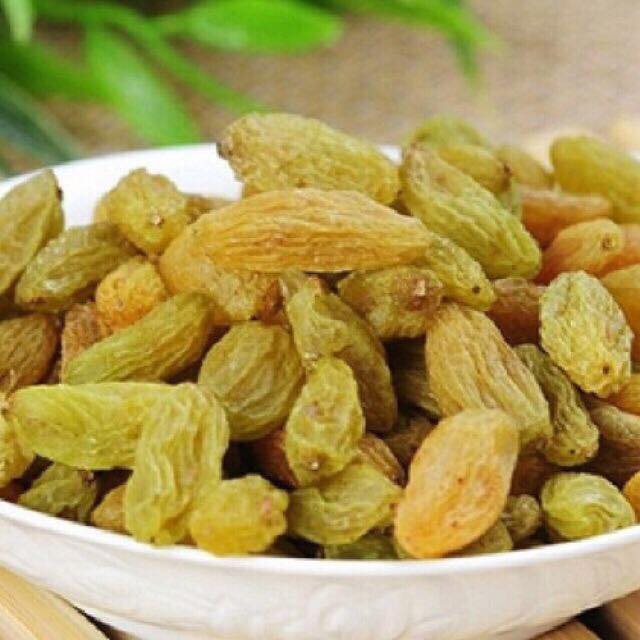 1 LẠNG NHO KHÔ XANH SẤY DẺO KHÁCH ĂN THỬ