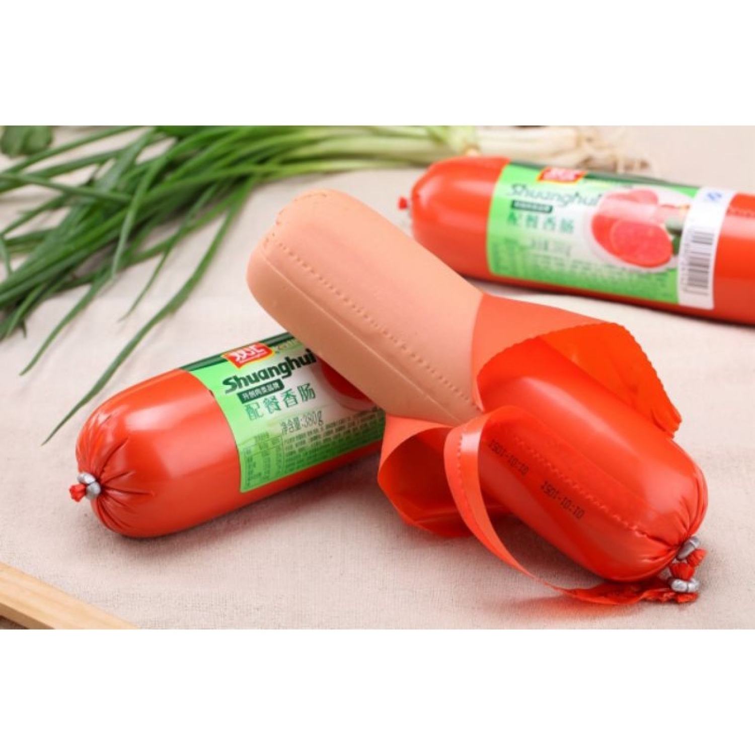 Xúc xích siêu to khổng lồ hàng mới về