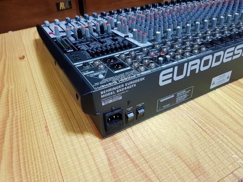 MIXER BEHRINGER SX2442FX