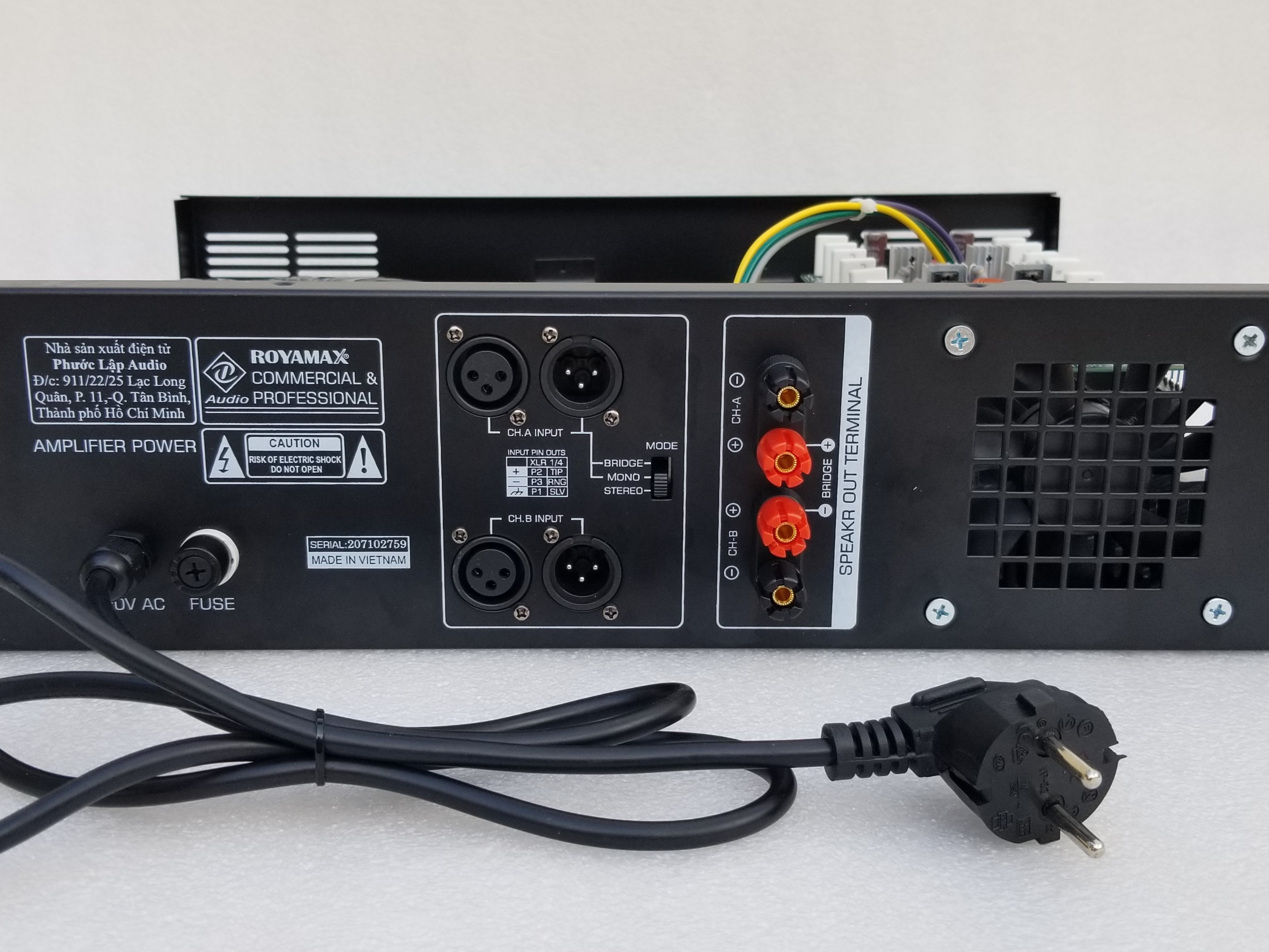 Cục đẩy Main Công suất ROYAMAX MPX-1600