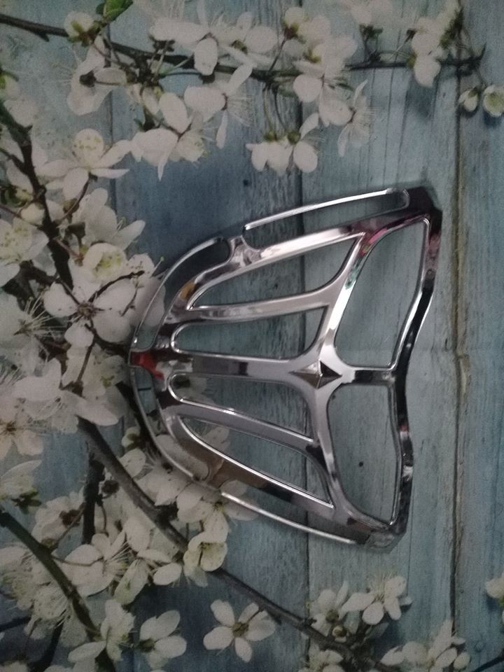ốp đèn LÁI SAU xe JANUS MẠ CROM