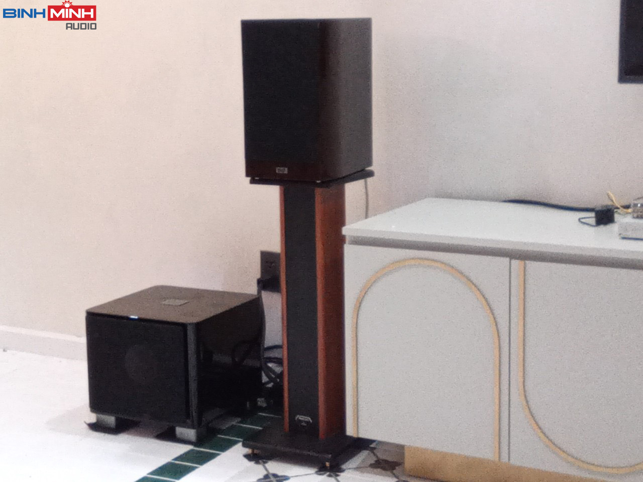 Chân loa Bookshelf Venza BM 50