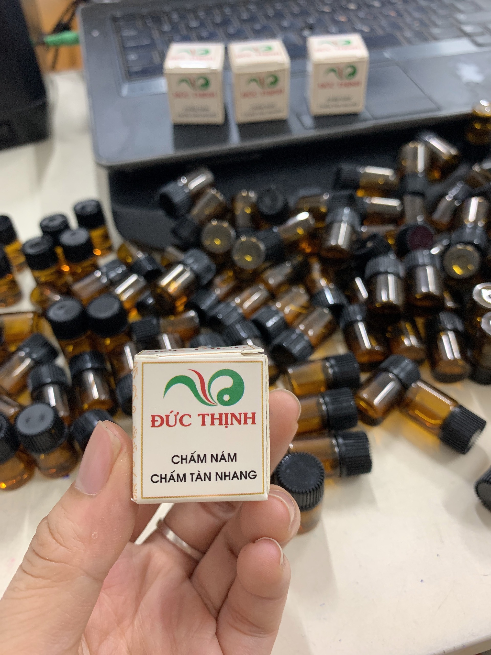 Chấm nám, tàn nhang, làm đầy sẹo rỗ Đức Thịnh 1ml Handmade