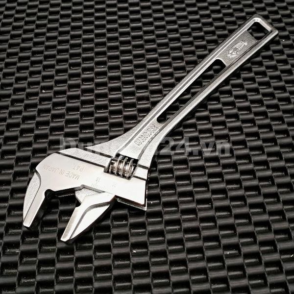 Mỏ lết LOBSTER UM36XG LO019 Nhật Bản