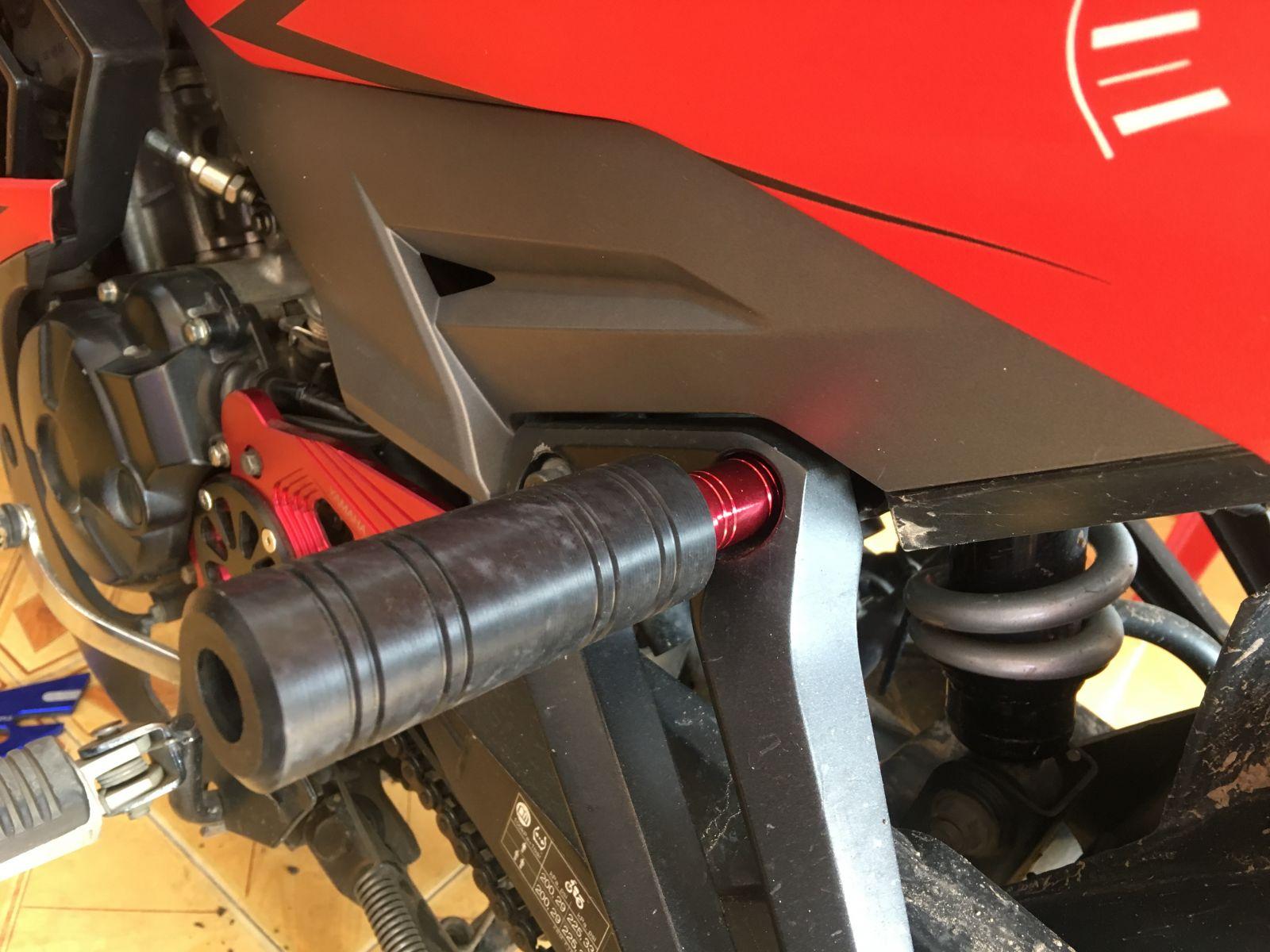 CHỐNG ĐỔ KIỂU MOTO GẮN EXCITER WINNER PNL...