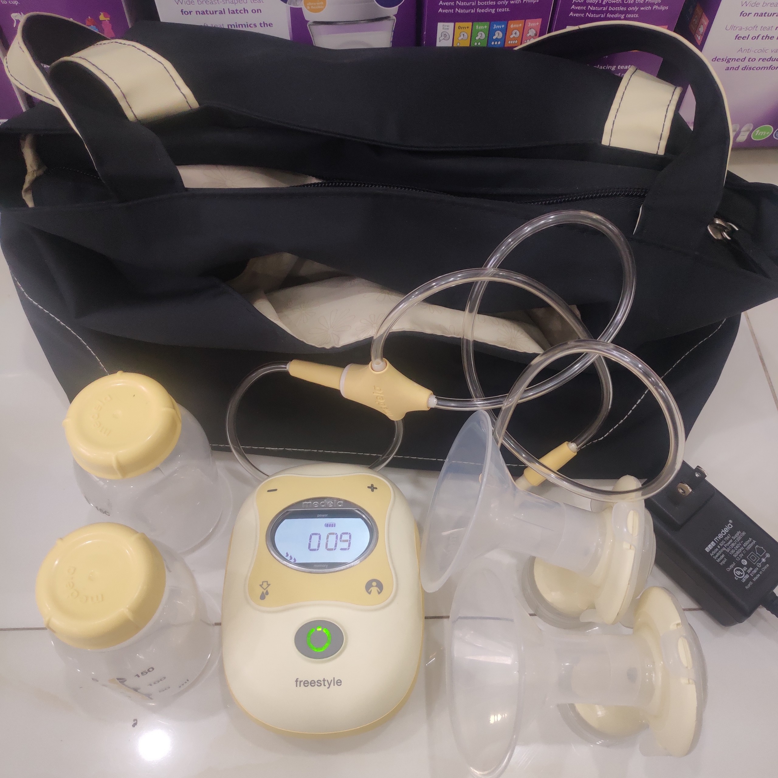 [HCM]Máy hút sữa Medela Freestyle Like New
