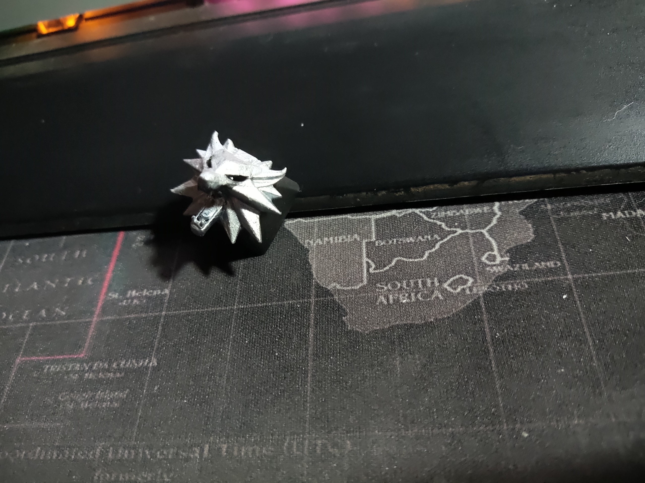 [HCM]The Witcher artisan keycap