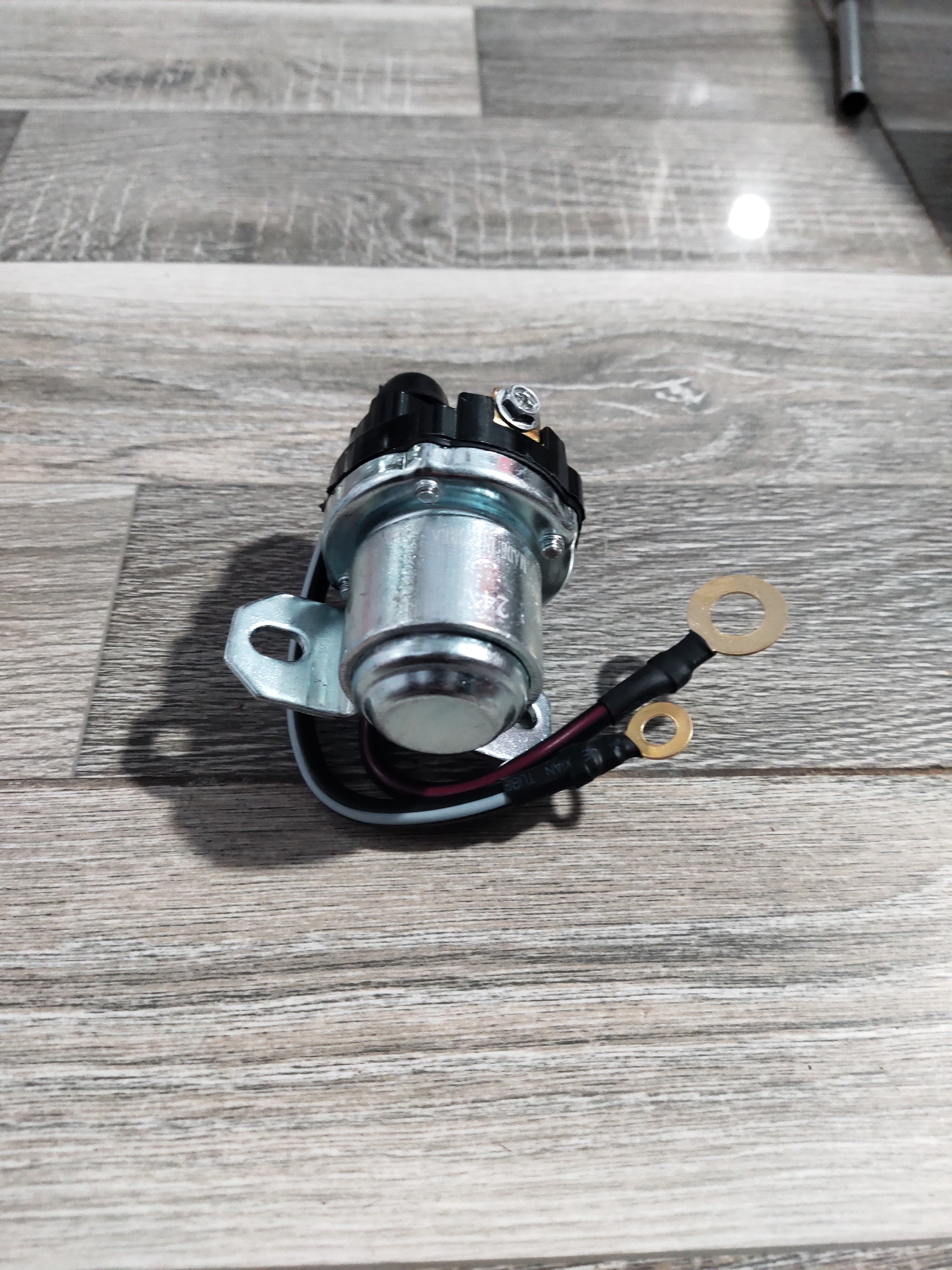 Rơ le phụ đề 24v xanh cho ô tô