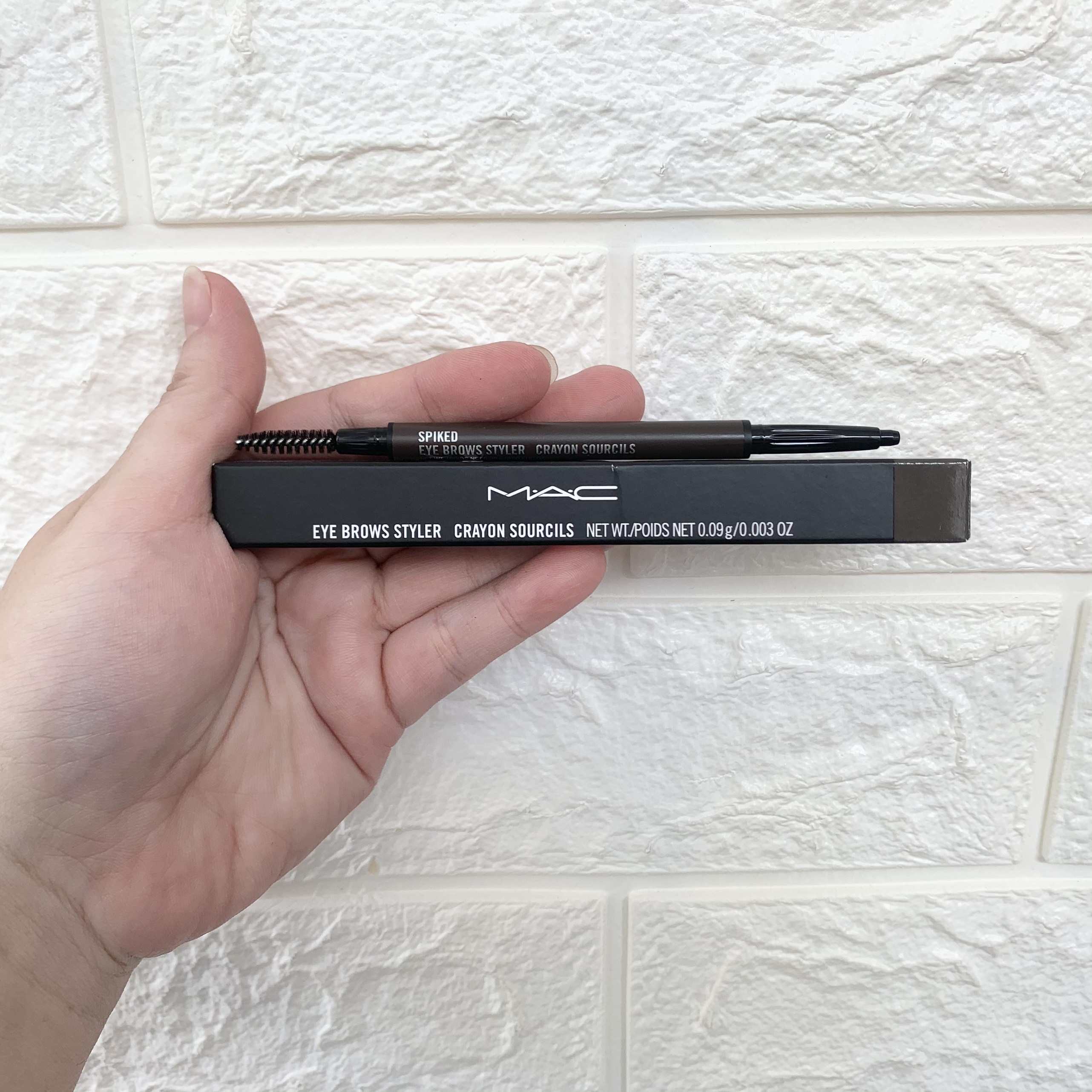 Chì Kẻ Chân Mày Màu SPIKED - MAC - Eye Brows Styler Crayon Sourcils 0.09g