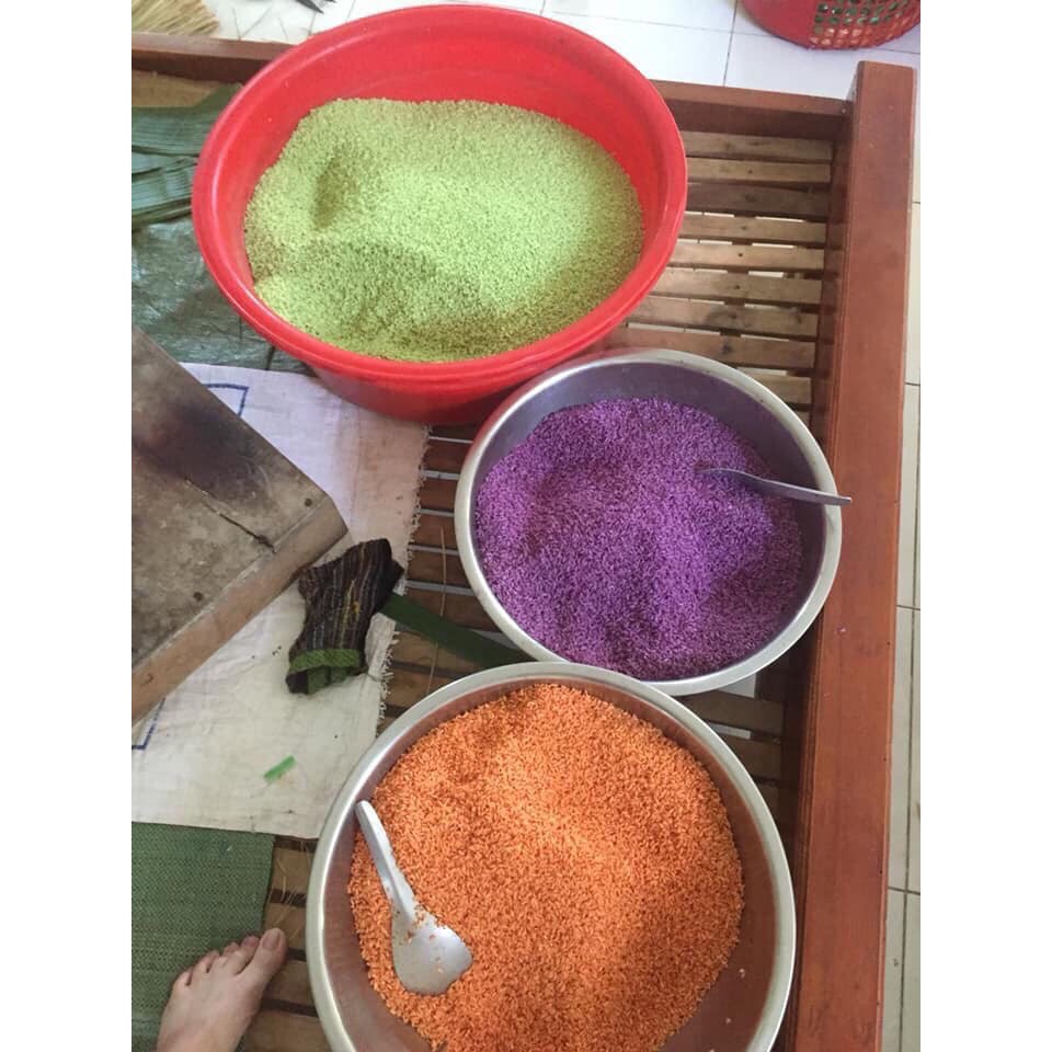 Bánh Tét Ba Màu - Đặc Sản Trà Vinh