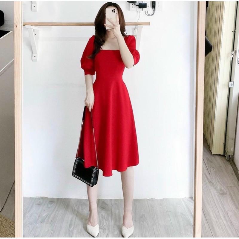 Đầm đỏ cổ vuông tay lỡ