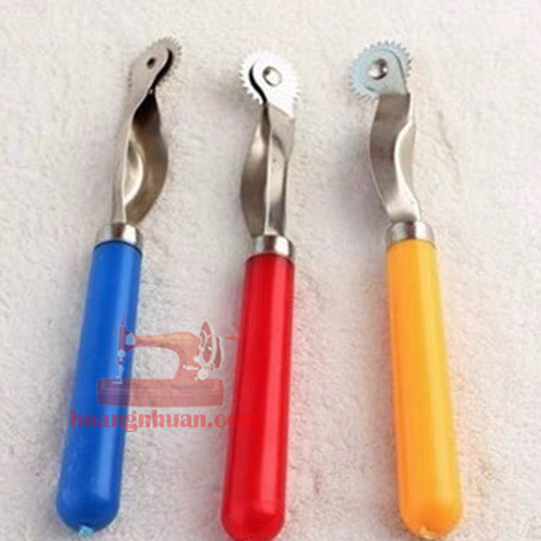 [HCM]Cây lăn dấu dùng lấy dấu trên da simili....