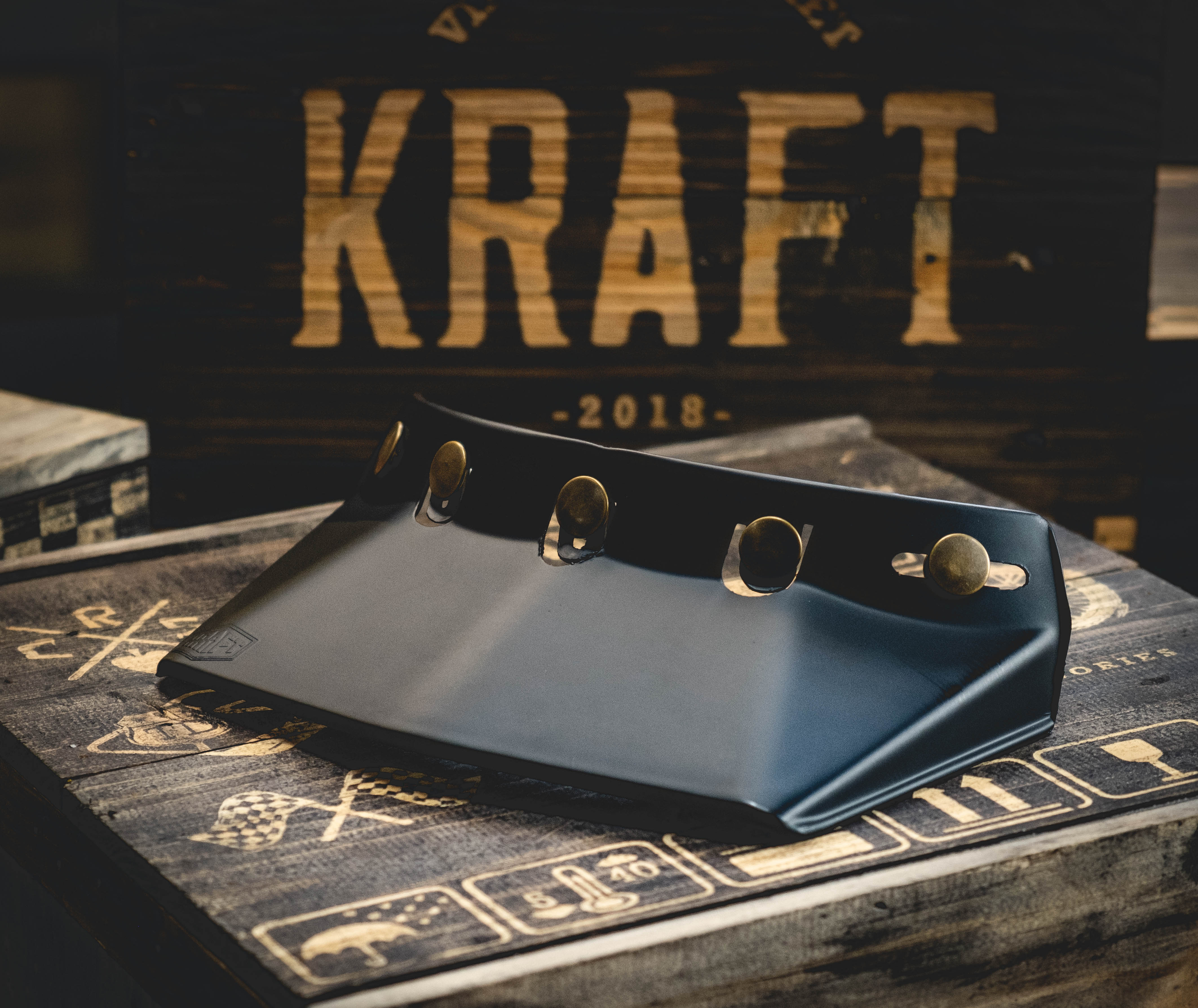 Mái che nón bảo hiểm Kraft Visor