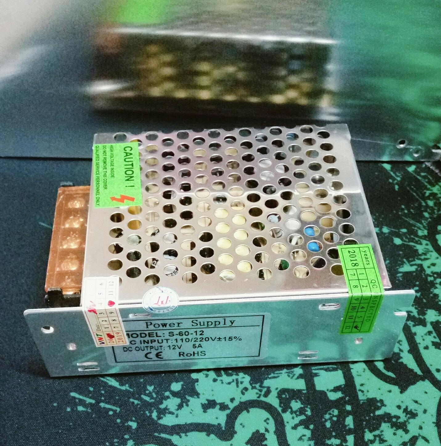 Nguồn tổng tổ ong 12V 5A